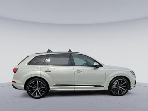 2021 Audi Q7 55 Premium Plus
