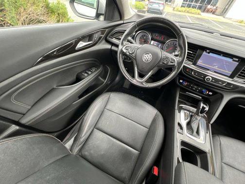 2018 Buick Regal Sportback Essence