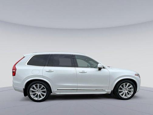 2017 Volvo XC90 T6 Inscription