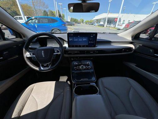 2022 Lincoln Nautilus Standard