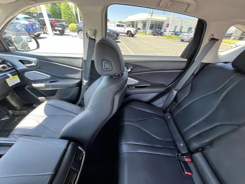 Majestic Black Pearl 2024 Acura RDX Technology Package