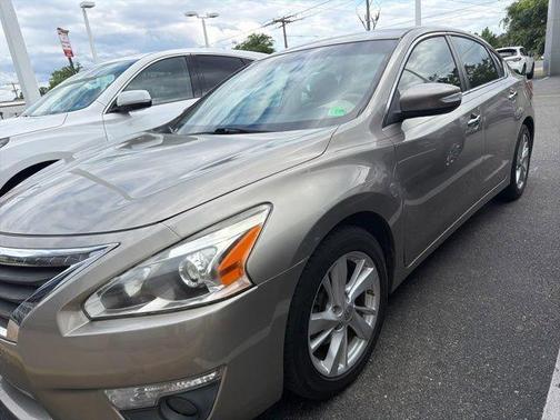 Saharan Stone Metallic 2013 Nissan Altima 2.5 SV