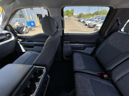 AGATE BLACK METALLIC 2021 Ford F-150 XLT