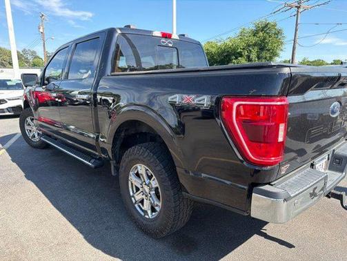 AGATE BLACK METALLIC 2021 Ford F-150 XLT