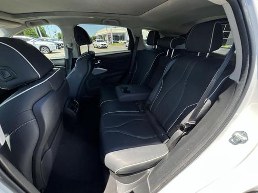 Platinum White Pearl 2024 Acura RDX Advance Package