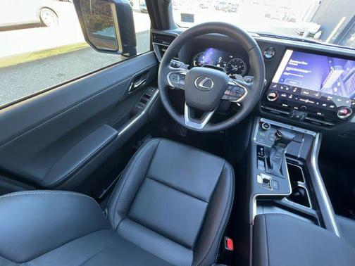 2025 Lexus GX 550 Premium+