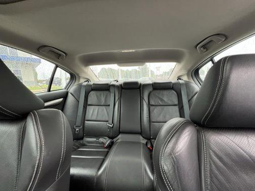 Bellanova White Pearl 2014 Acura TL Technology
