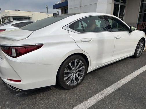 2021 Lexus ES 350 Base