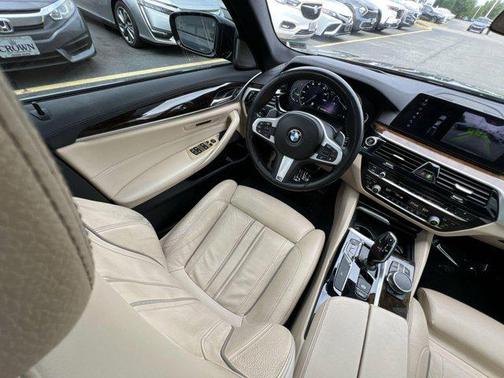 2018 BMW 530 530i