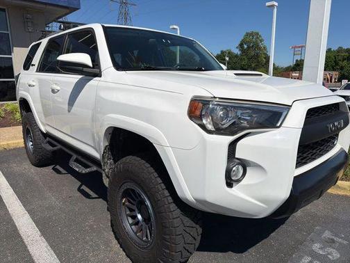 Super White 2017 Toyota 4Runner TRD Pro