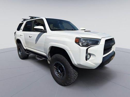 Super White 2017 Toyota 4Runner TRD Pro