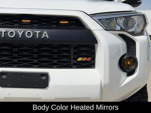 Super White 2018 Toyota 4Runner SR5 Premium