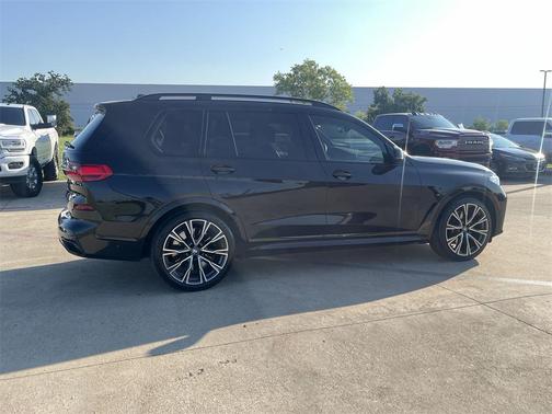 2021 BMW X7 M50i
