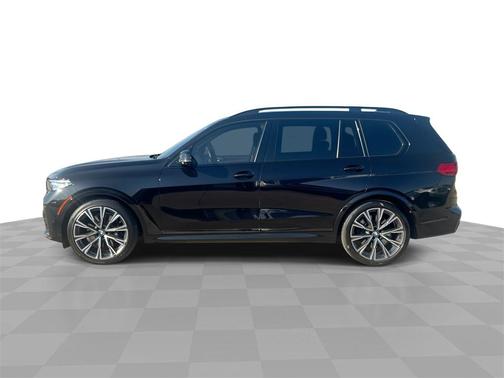 2021 BMW X7 M50i