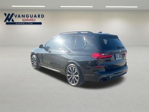 2021 BMW X7 M50i
