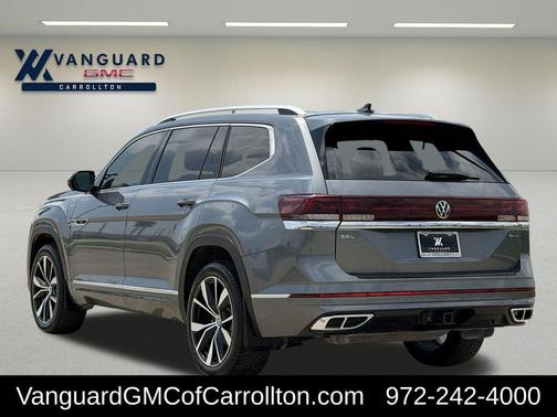Platinum Gray Metallic 2024 Volkswagen Atlas 2.0T SEL Premium R-Line 4MOTION