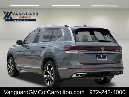 Platinum Gray Metallic 2024 Volkswagen Atlas 2.0T SEL Premium R-Line 4MOTION
