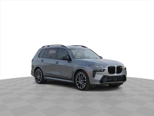 2024 BMW X7 M60i