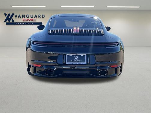 2022 Porsche 911 Carrera