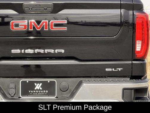 2022 GMC Sierra 1500 SLT