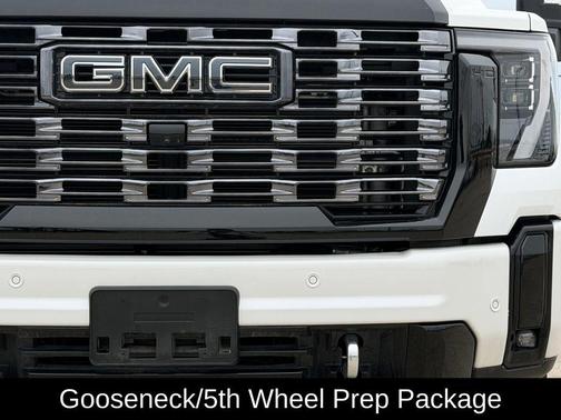 White Frost Tricoat 2025 GMC Sierra 2500 Denali Ultimate