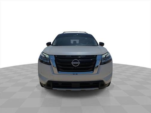 2024 Nissan Pathfinder Platinum 4WD