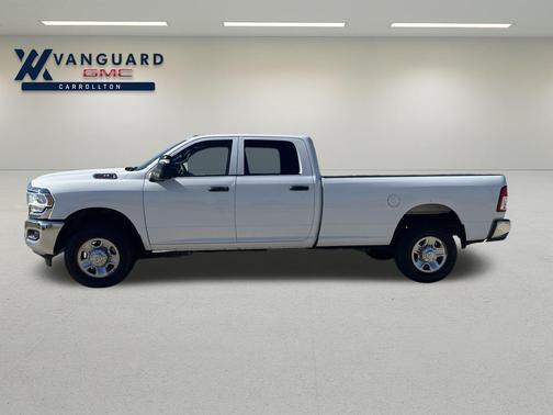 2023 RAM 2500 Tradesman Crew Cab 4x4 8' Box