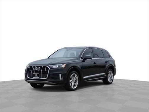 2022 Audi Q7 45 Premium