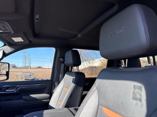2024 GMC Sierra 2500 AT4
