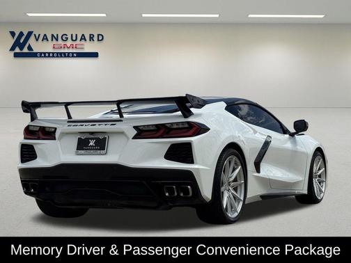 Arctic White 2021 Chevrolet Corvette Stingray w/2LT