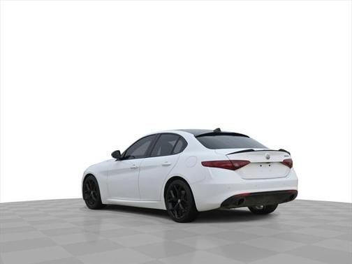 2020 Alfa Romeo Giulia Base