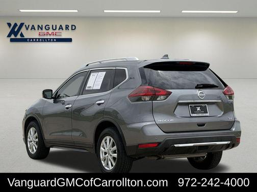 Gun Metallic 2019 Nissan Rogue SV
