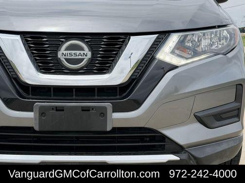Gun Metallic 2019 Nissan Rogue SV