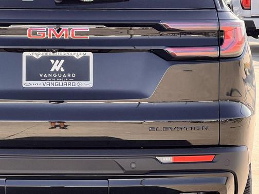 2026 GMC Acadia Elevation FWD