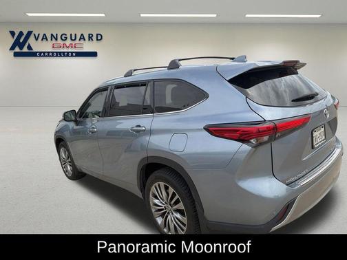 Moon Dust 2021 Toyota Highlander Platinum