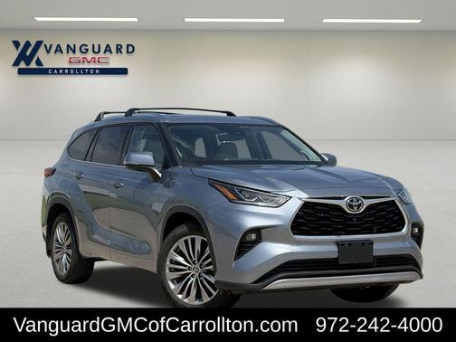 Moon Dust 2021 Toyota Highlander Platinum