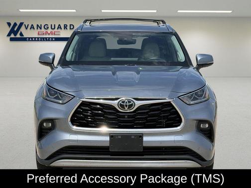 Moon Dust 2021 Toyota Highlander Platinum