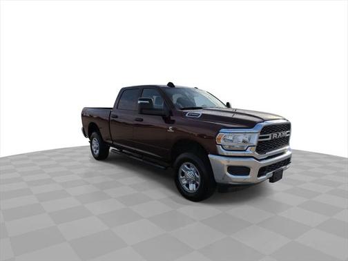 2024 RAM 2500 Tradesman Crew Cab 4x4 6'4' Box