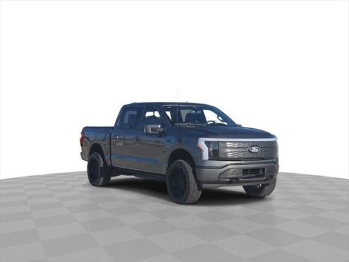 2024 Ford F-150 Lightning LARIAT