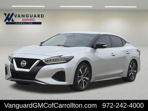 Brilliant Silver Metallic 2022 Nissan Maxima SV Xtronic CVT