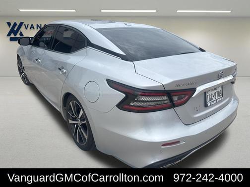 Brilliant Silver Metallic 2022 Nissan Maxima SV Xtronic CVT