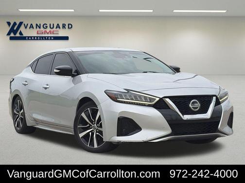 Brilliant Silver Metallic 2022 Nissan Maxima SV Xtronic CVT