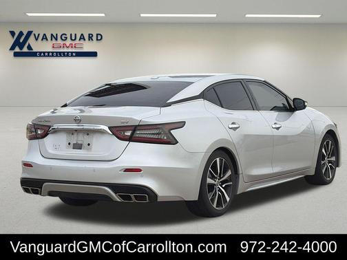 Brilliant Silver Metallic 2022 Nissan Maxima SV Xtronic CVT