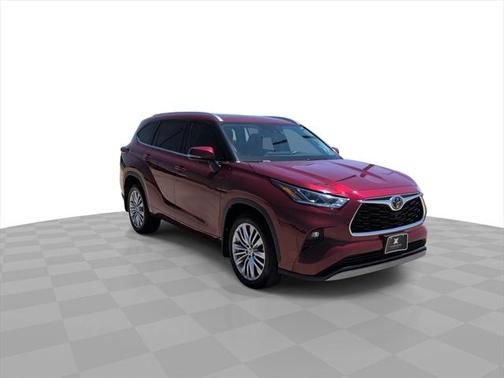 2023 Toyota Highlander Platinum