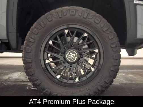 Thunderstorm Gray 2025 GMC Sierra 2500 AT4