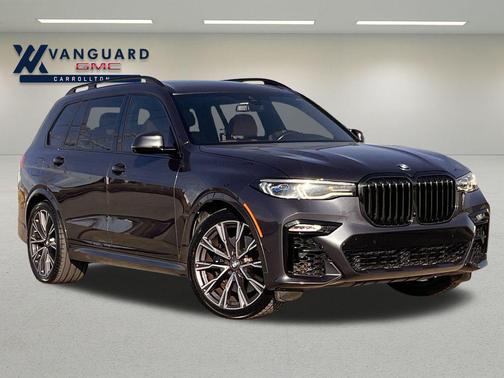 2022 BMW X7 M50i