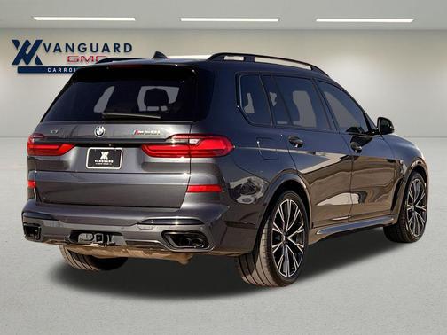 2022 BMW X7 M50i