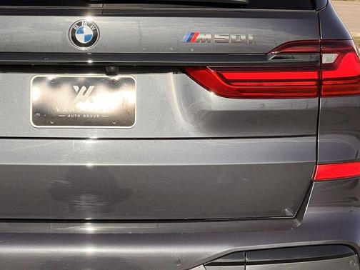 2022 BMW X7 M50i