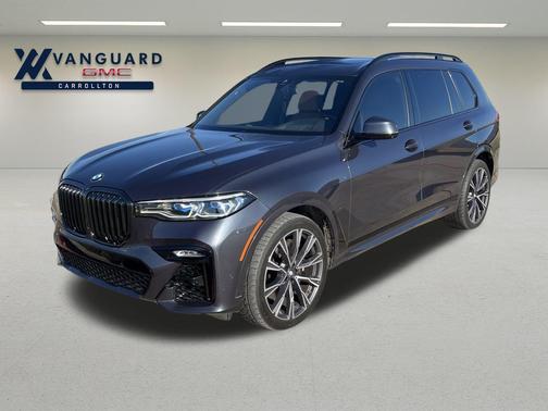 2022 BMW X7 M50i