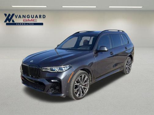 2022 BMW X7 M50i